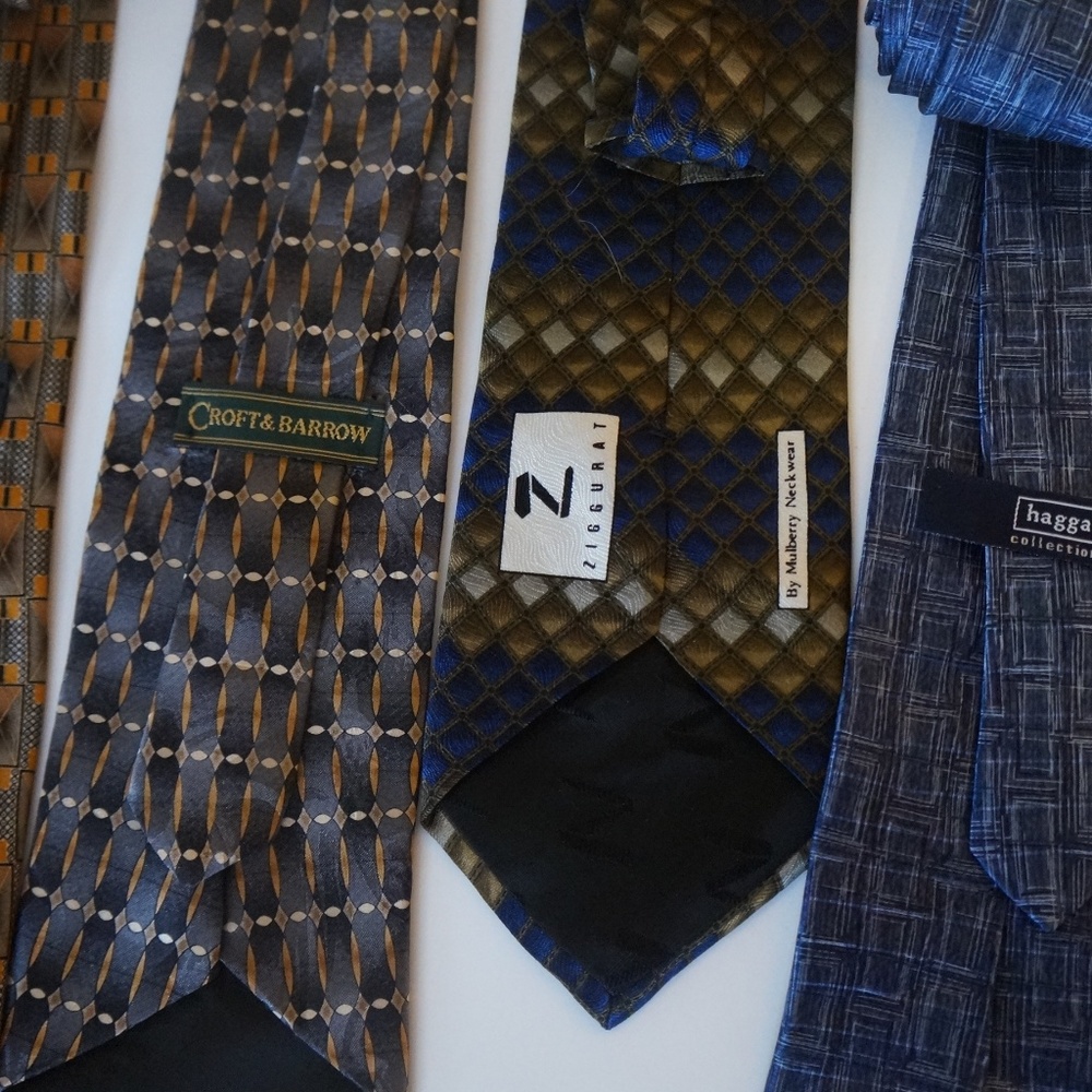 Lot of 4 Men's Neck Ties Blue Brown - Picture 3 of 3